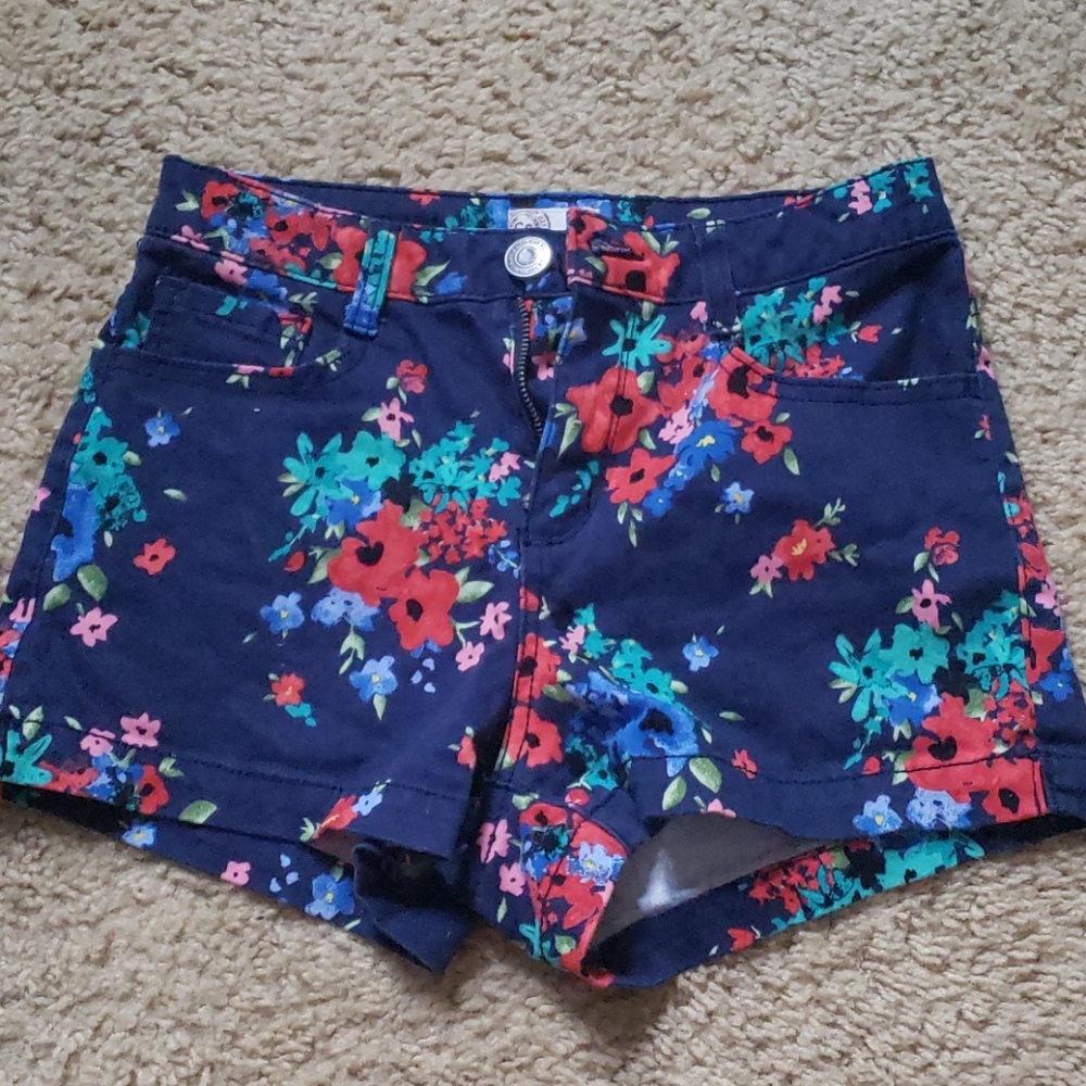 SO floral Shorts